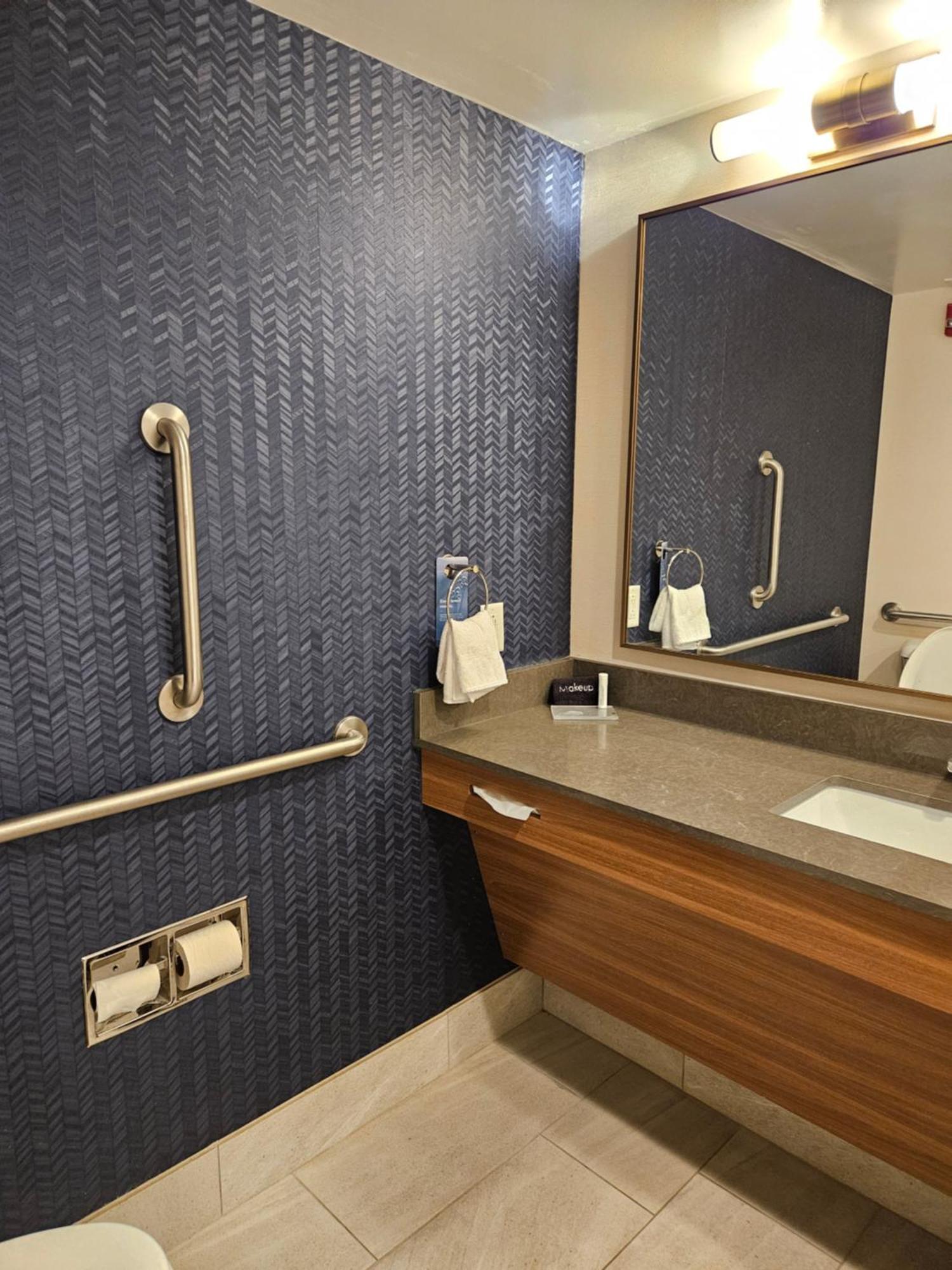 Fairfield Inn & Suites By Marriott Αθήνα Εξωτερικό φωτογραφία